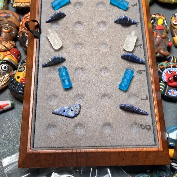 玻璃颈饰印度尼西亚09