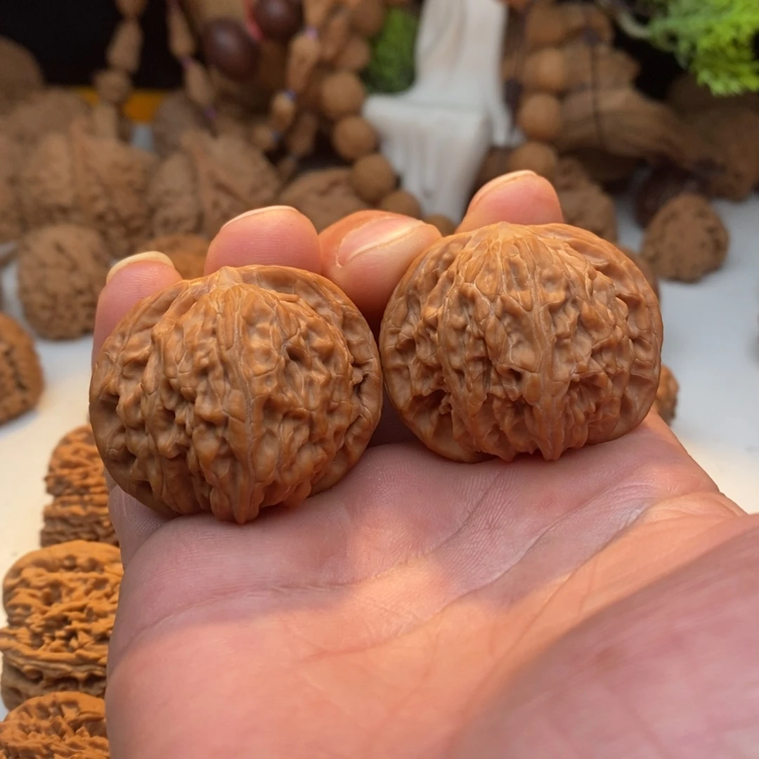 吊坠文玩核桃山地磨盘粉红皮43+