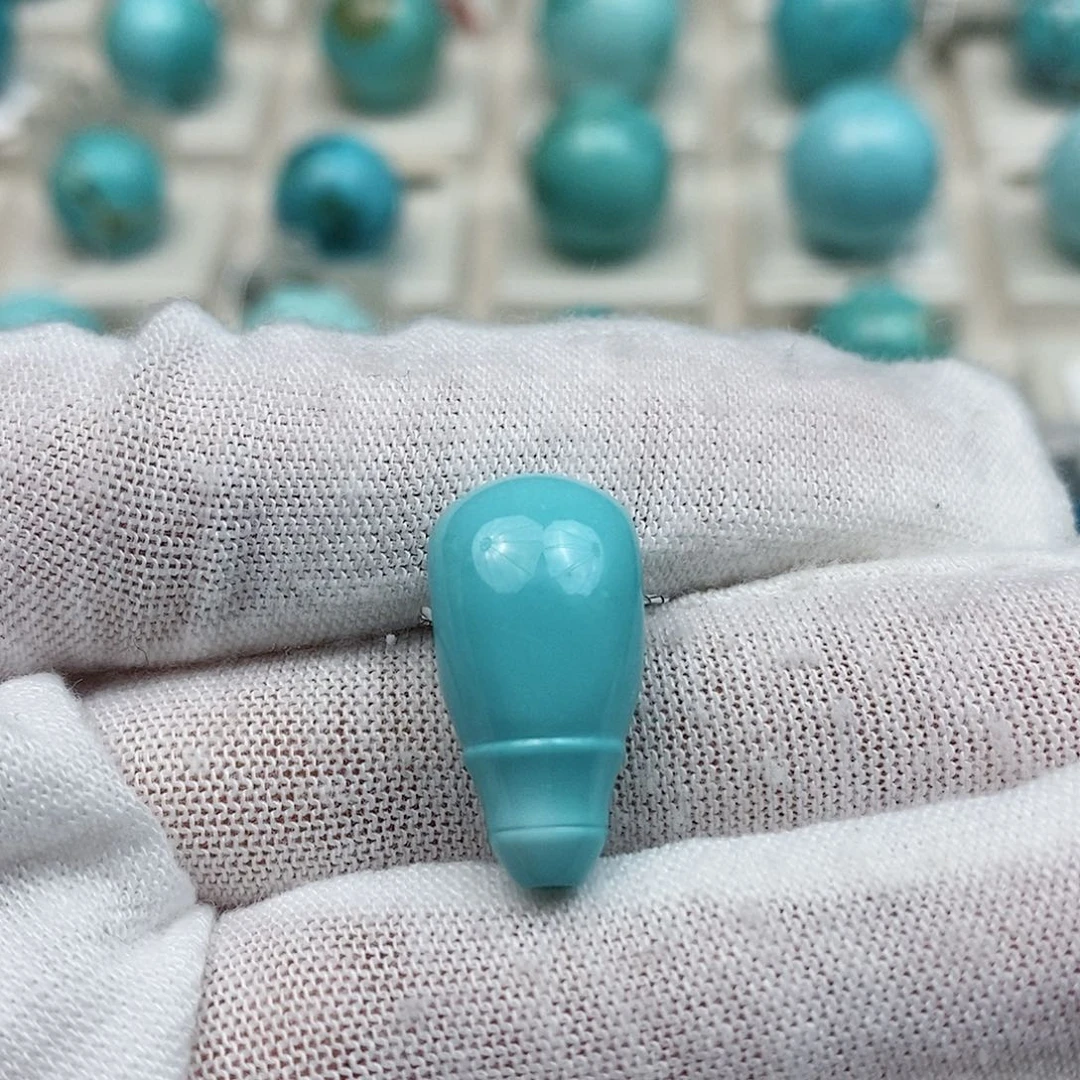 绿松石配饰未镶嵌