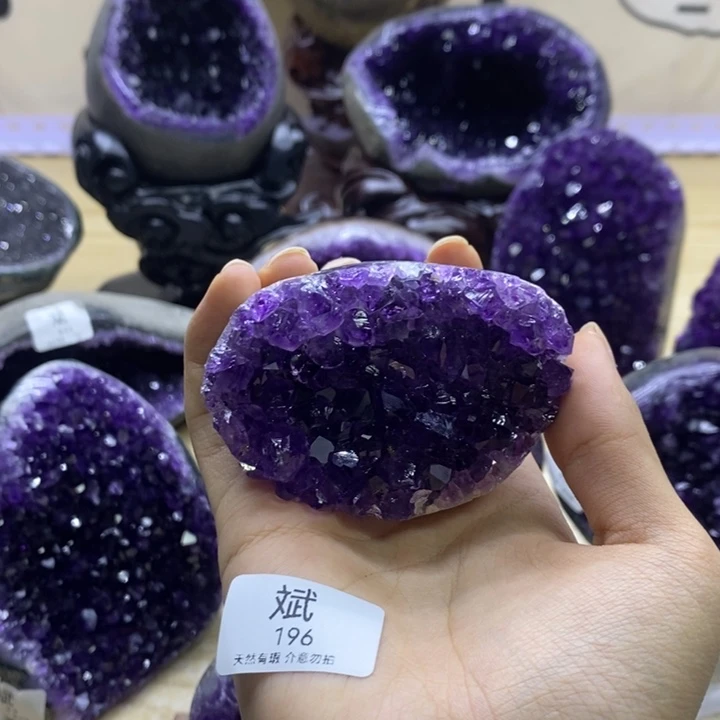 紫晶大型摆件（非配饰）未镶嵌