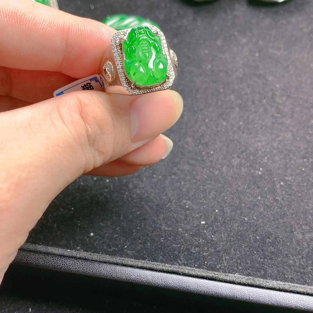 颈饰银S925镶嵌翡翠翡翠
