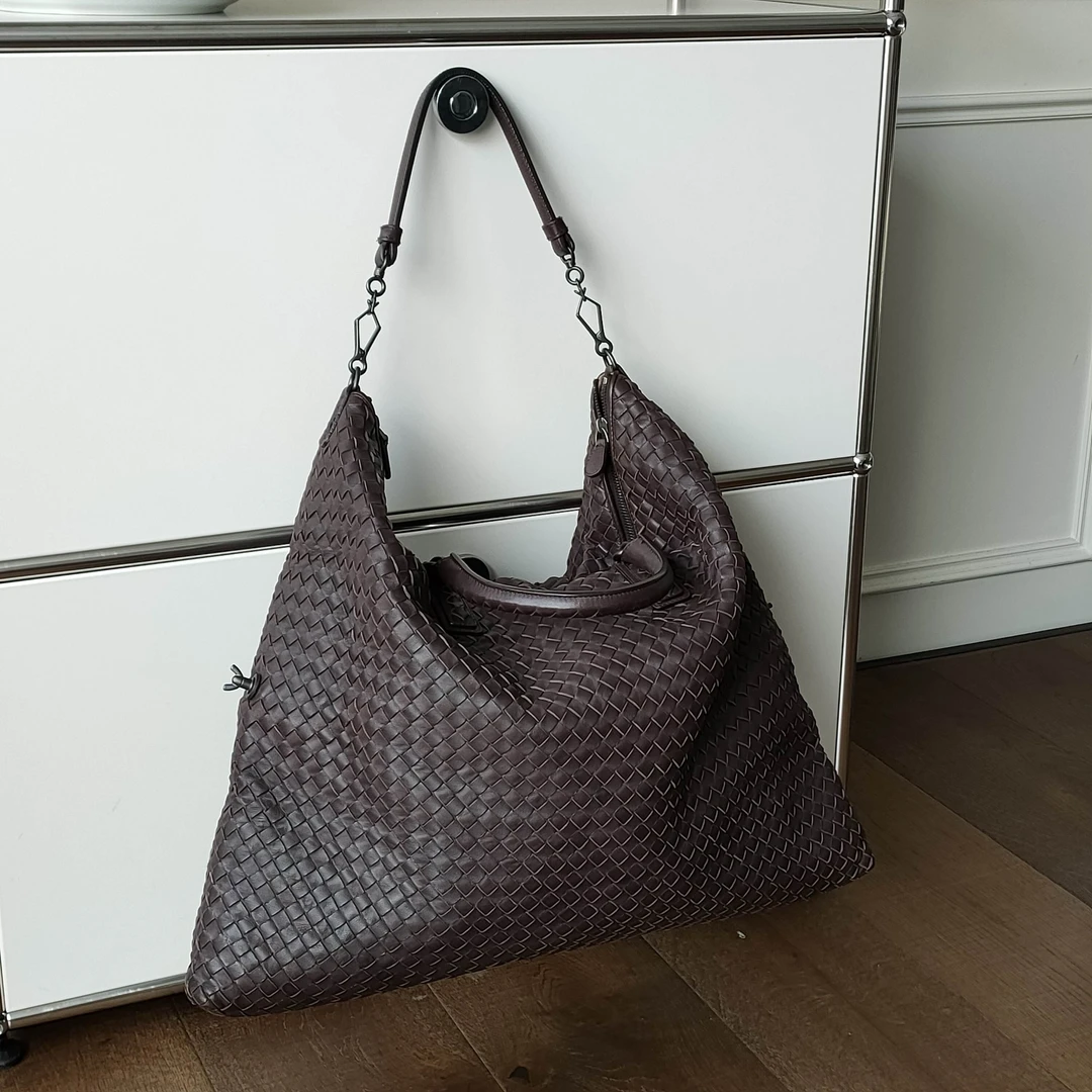 95新 BOTTEGA VENETA/葆蝶家 Azul巧克力变形金刚大号托特包38858