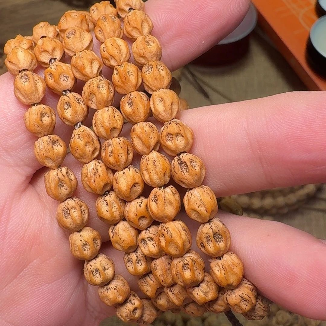 肖***妹柏香籽/百香籽吊坠