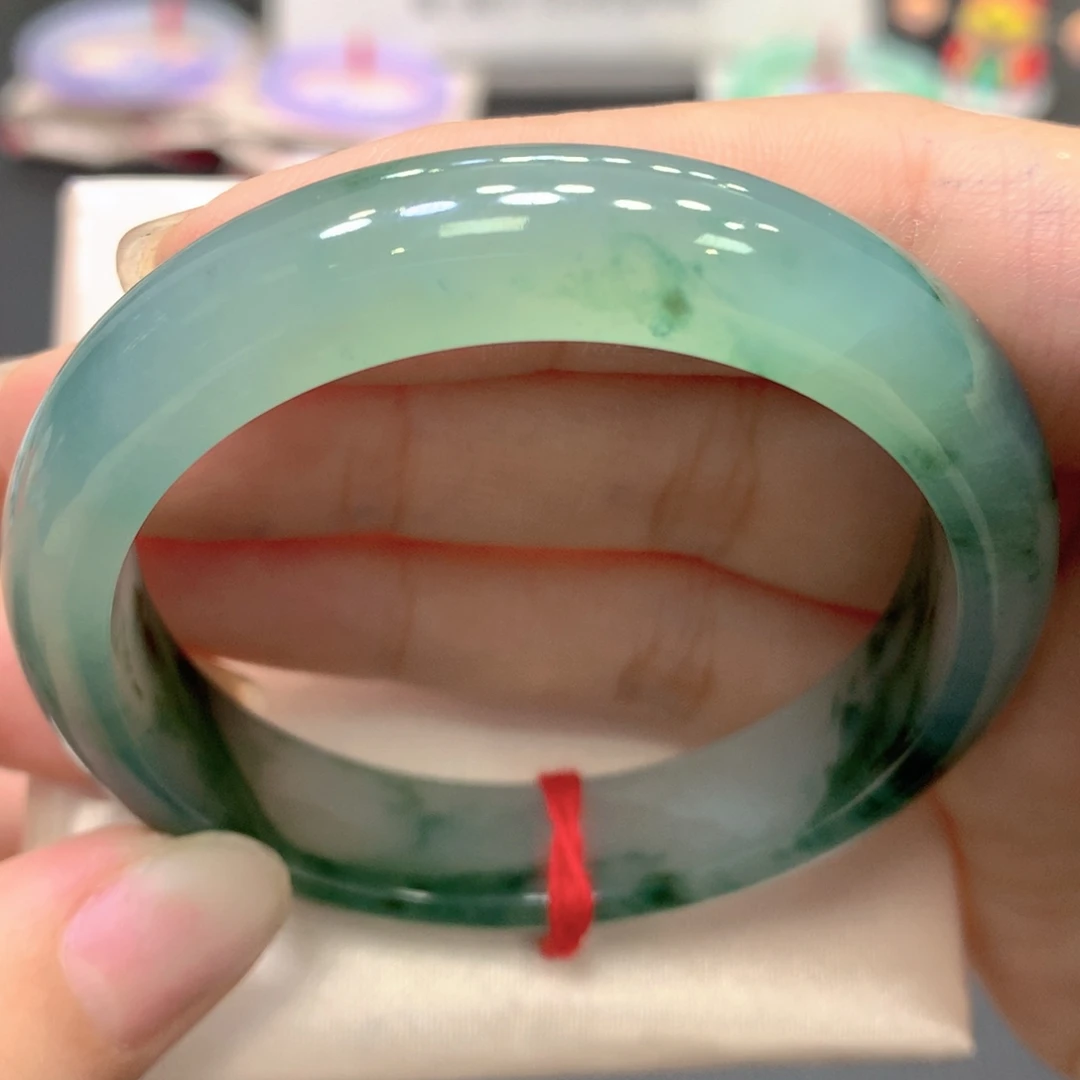 翡翠未镶嵌手镯52正