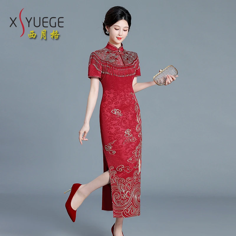 旗袍女秋装新式2025红色刺绣年轻款妈妈婚宴礼服高端大气喜婆婆装