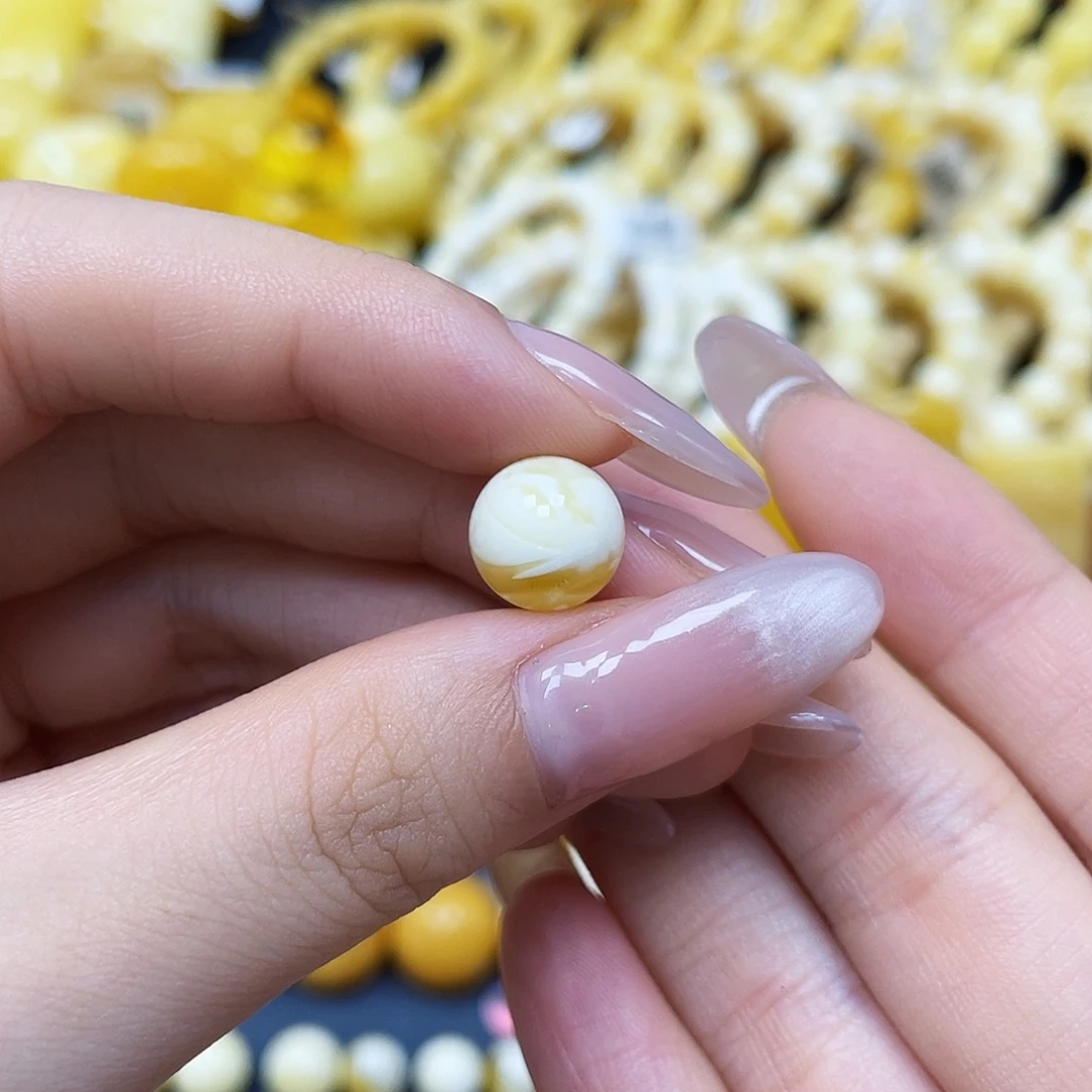 蜜蜡未镶嵌裸石圆珠10.4mm矿灰
