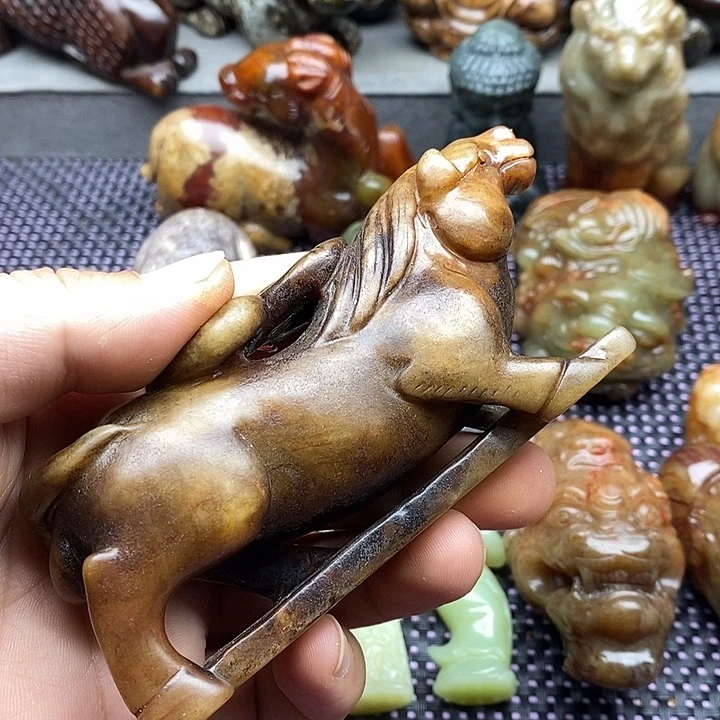 蛇纹石玉未镶嵌颈饰无*