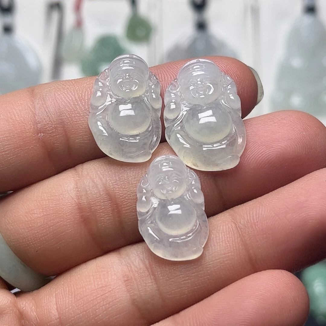 翡翠未镶嵌颈饰缅甸天然翡翠多样性发货发其一