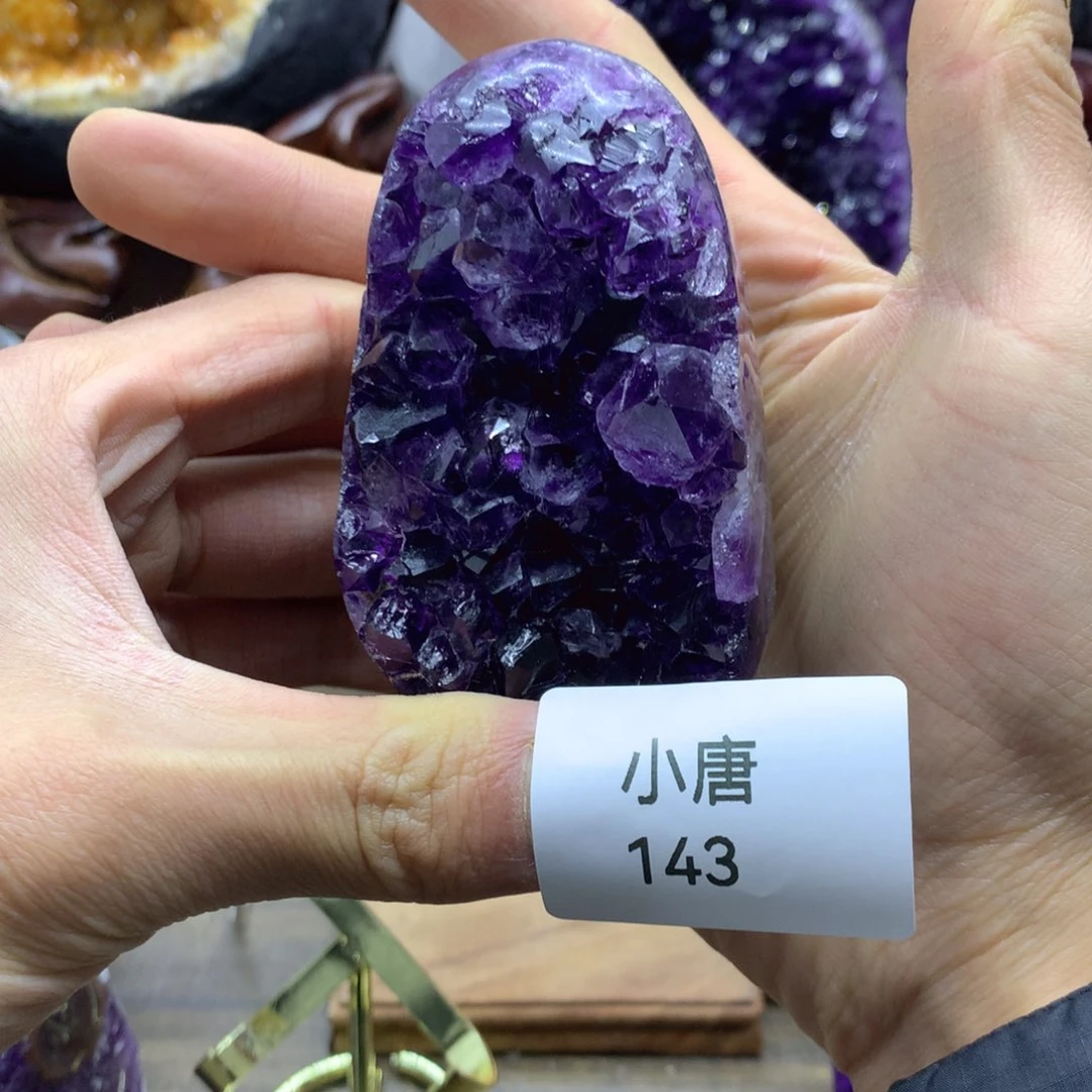 紫晶大型摆件（非配饰）未镶嵌