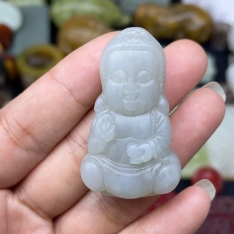 蛇纹石玉未镶嵌颈饰105