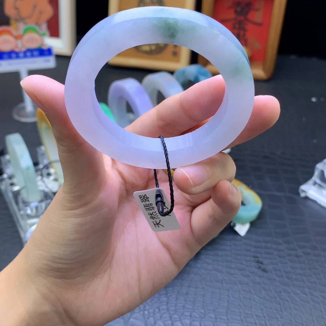 定制翡翠未镶嵌翡翠手镯