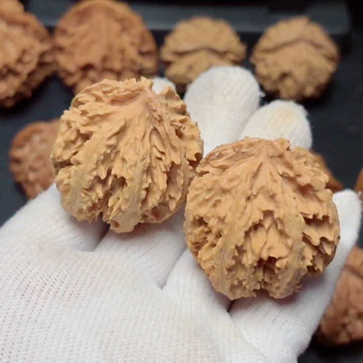 文玩核桃把件～*～秦岭灯笼12