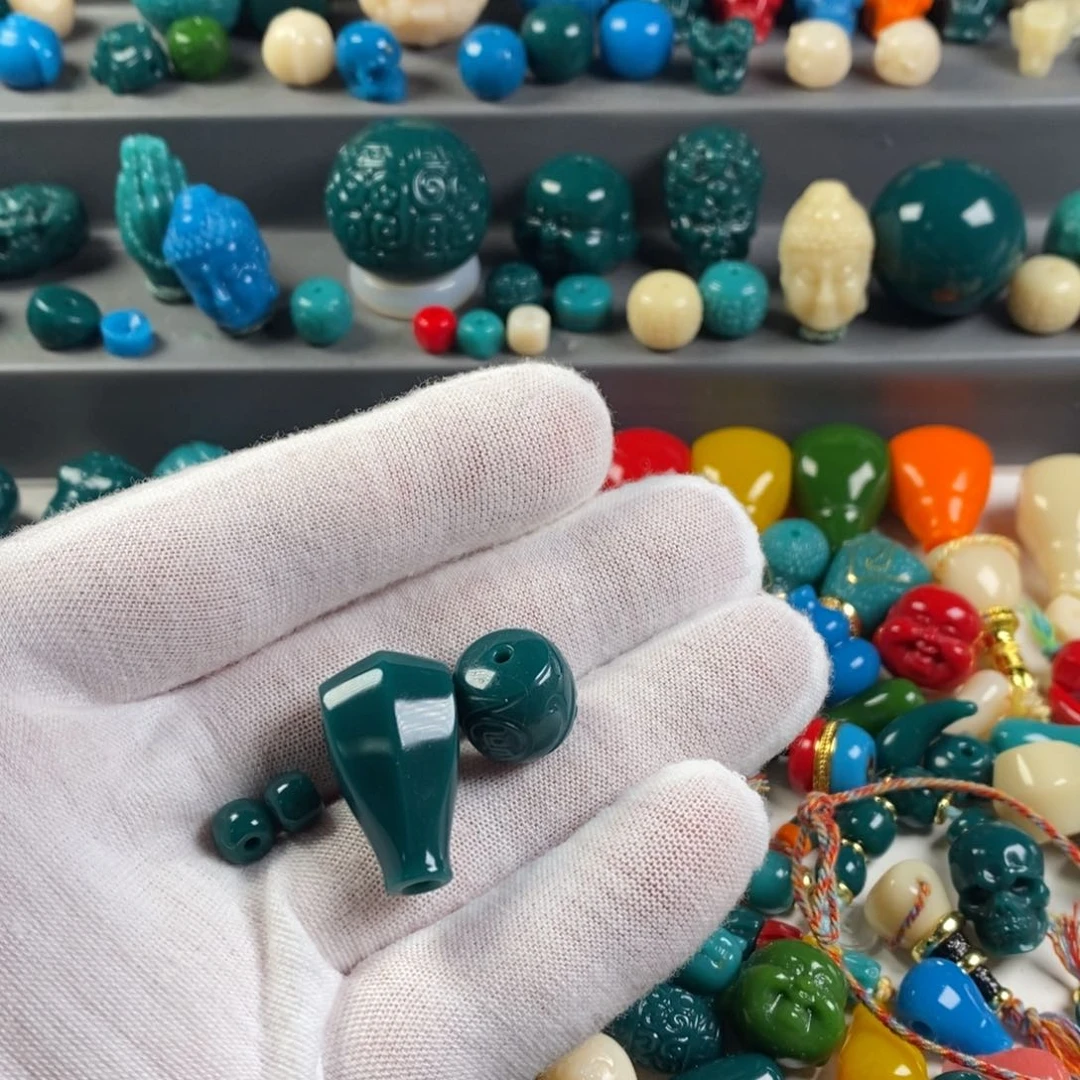 琉璃颈饰坏*旭雪巴琉璃