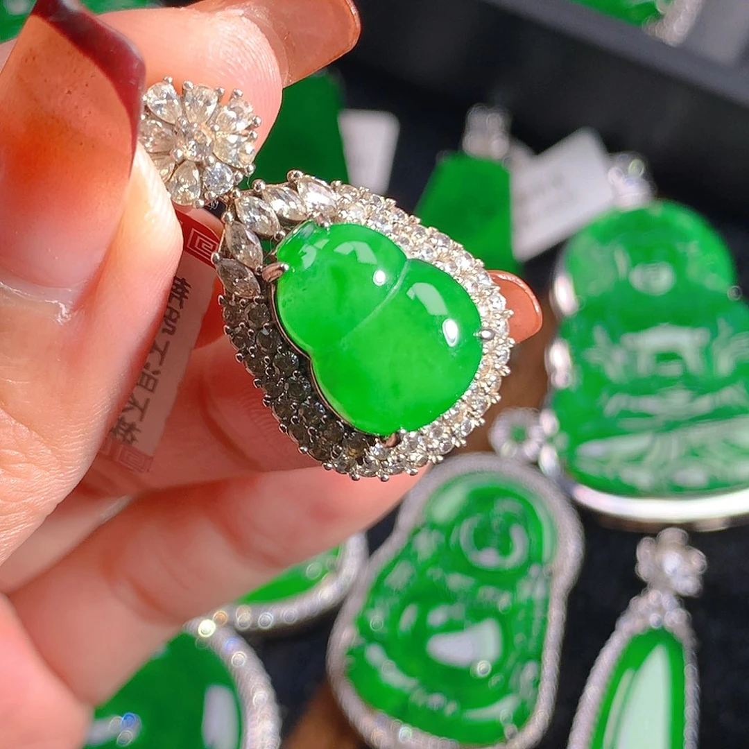 翡翠吊坠(不含链)未镶嵌