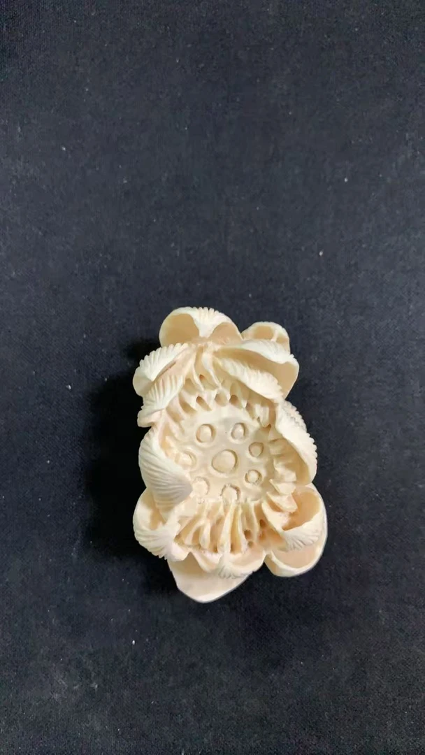 猛犸约26.4克雕刻件ZL2100