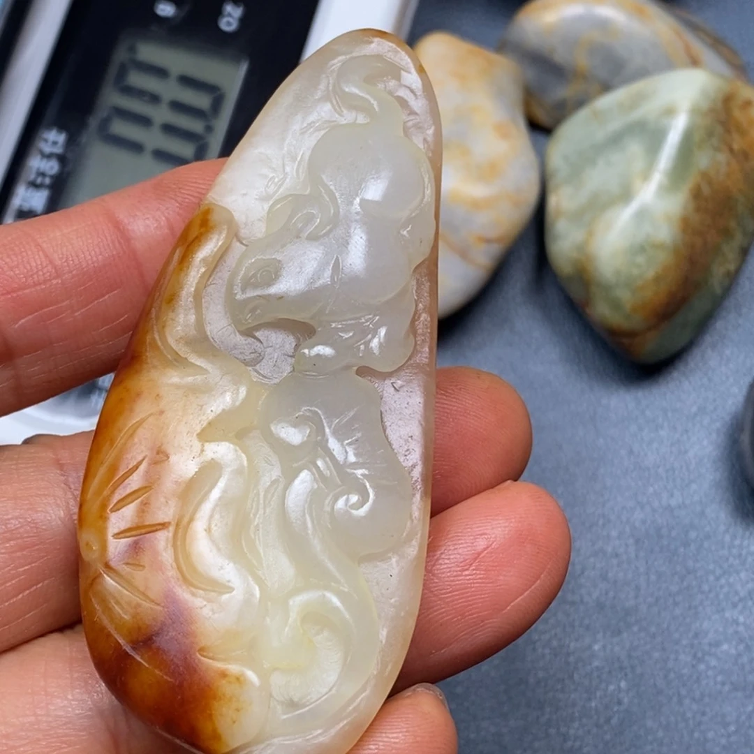 和田玉未镶嵌挂件