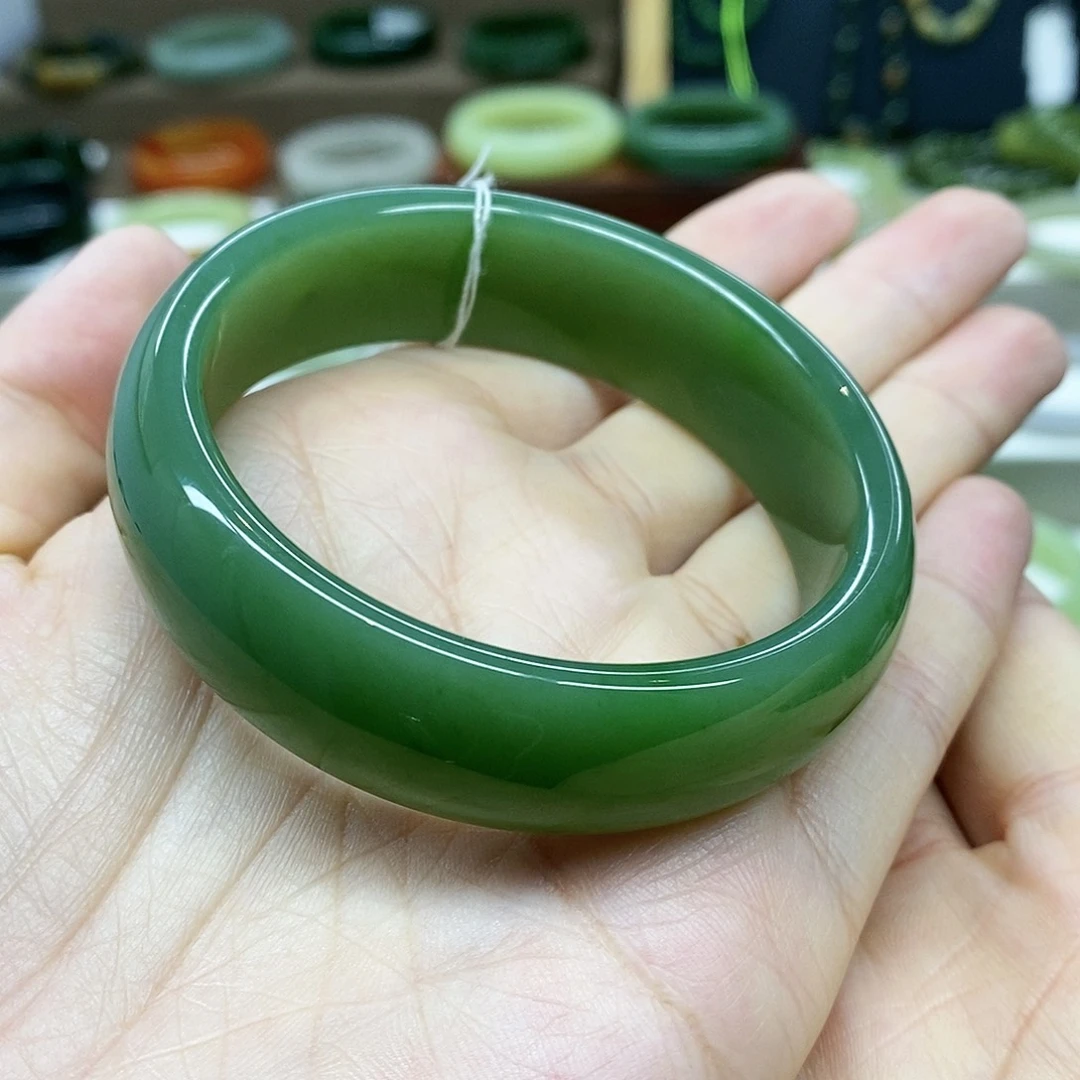【闪购商品】未镶嵌手镯和田玉（碧玉）