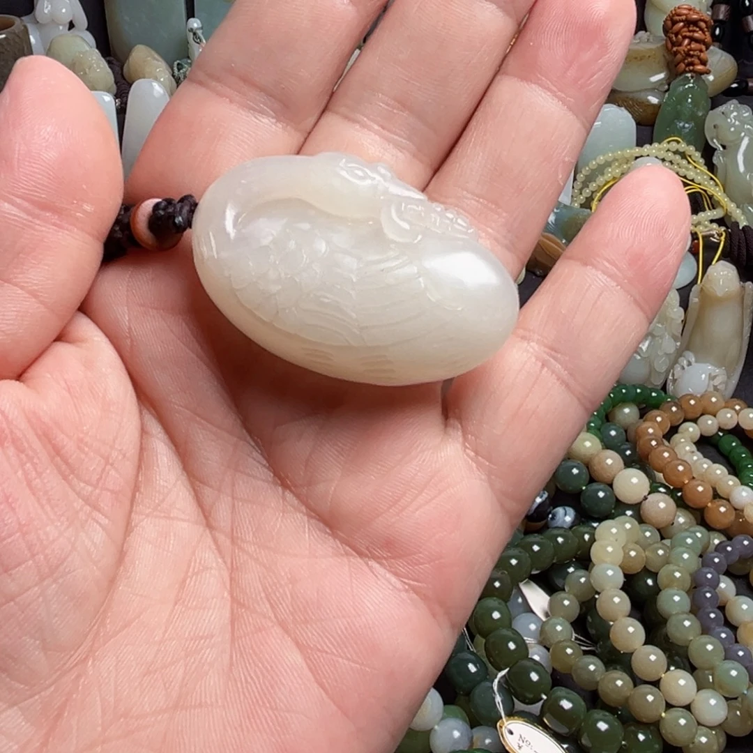 和田玉未镶嵌吊坠(不含链)