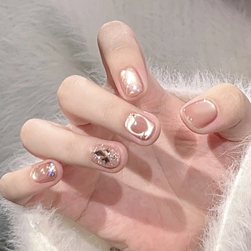 【心里有你】野世穿戴甲   粉嫩闪钻清透夏日爱心猫眼美甲