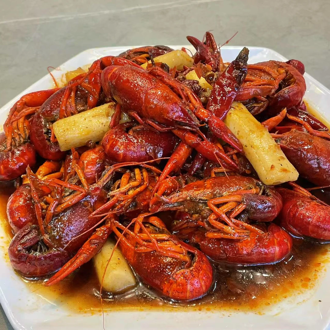 活虾现烧小龙虾/麻辣蒜泥/赠年糕/含汤4斤/顺丰包邮