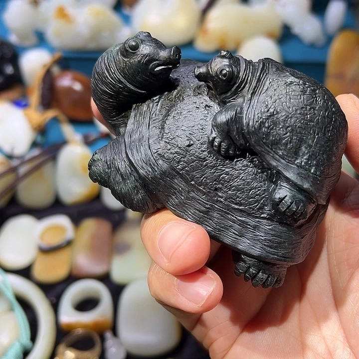 邹***源和田玉未镶嵌把件