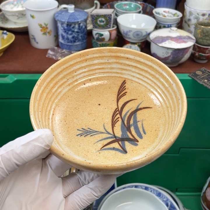 他家瓷器真美…开播了