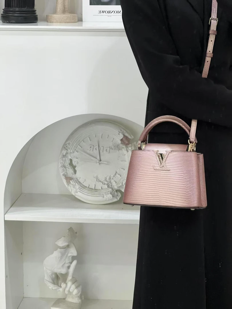 99新 LouisVuitton/路易威登 lv capucines mini蜥蜴皮粉金/优品