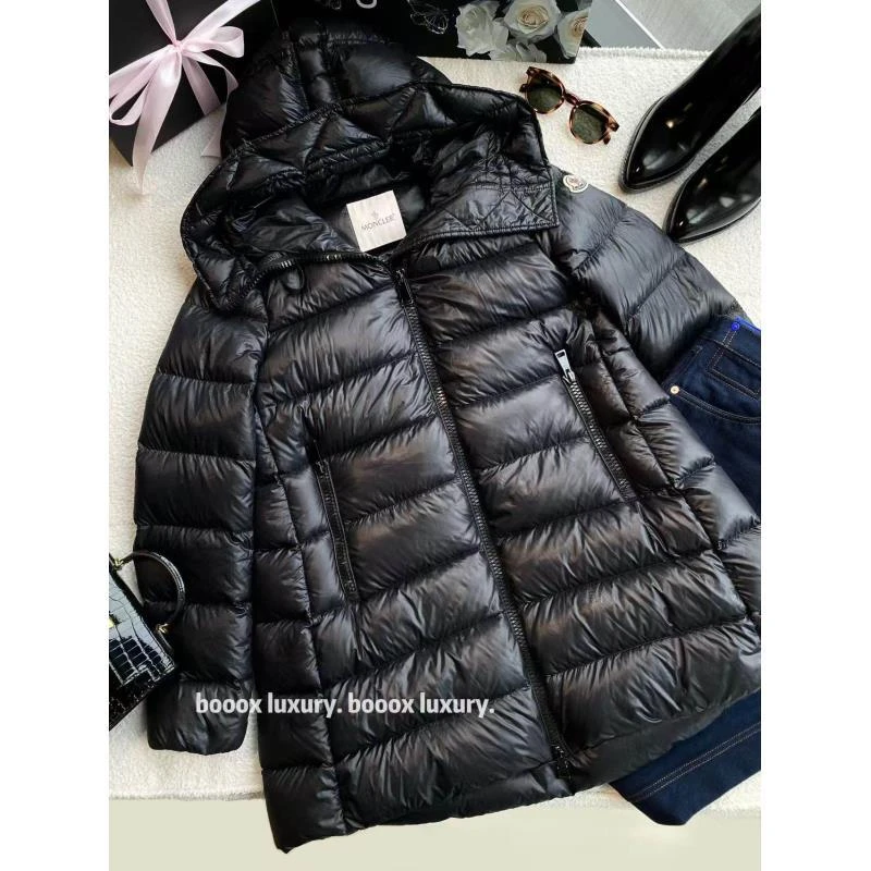 95新 MONCLER  zz350 羽绒 Suyen刺绣徽标logo羽绒服 2码拉链磨损