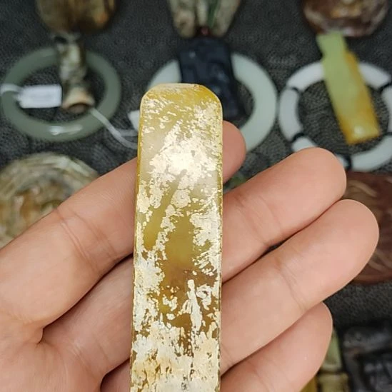 吊坠龙脊菩提物件优美，欢迎咨询