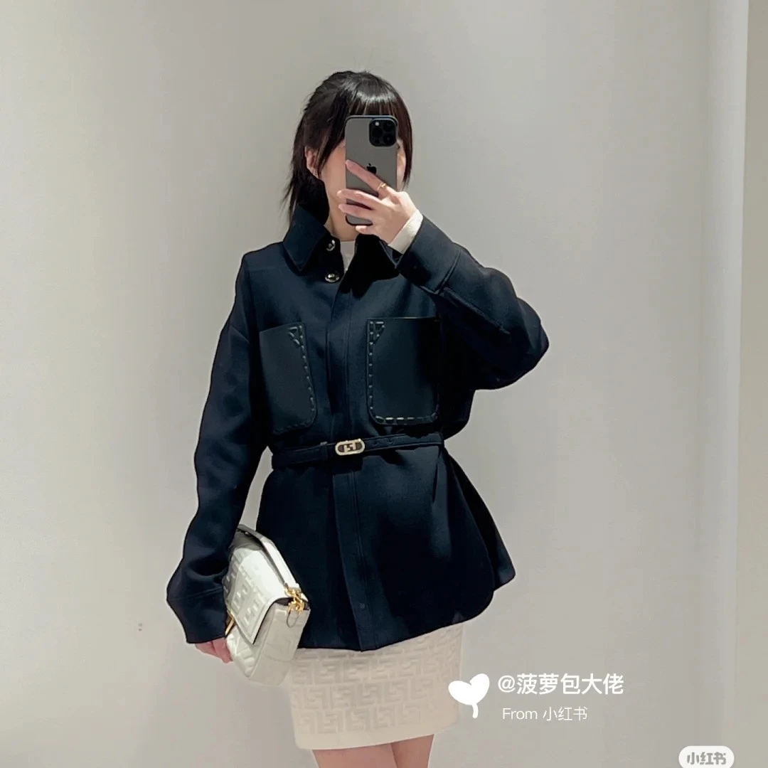 95新 FENDI/芬迪 xy 黑色拼皮口袋夹克40码 102900腰带缺失