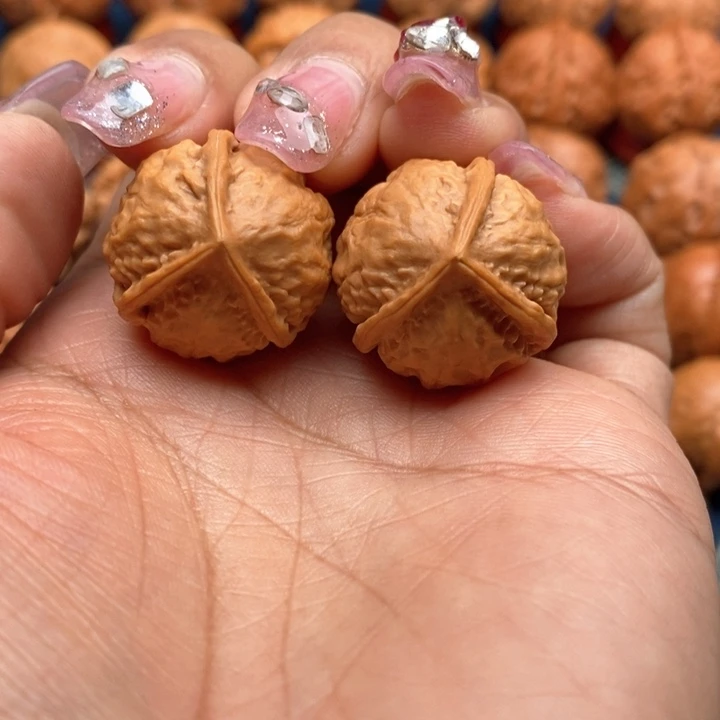 文玩核桃把件手捻