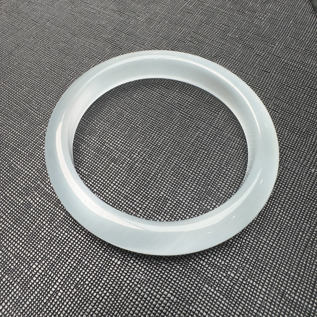 【赤华珍藏馆】F585-1白月光手镯多样性发一件