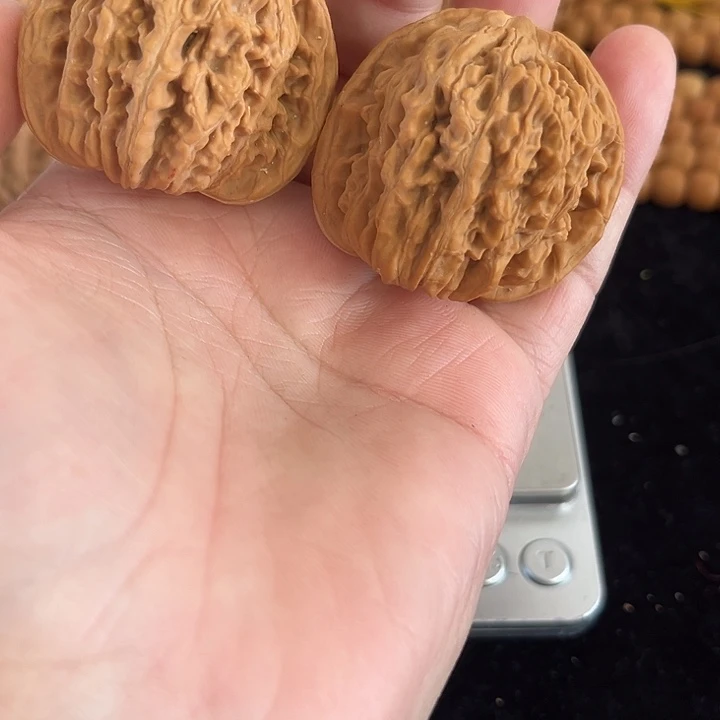 把件文玩核桃43左右瑕疵四座楼，编号009