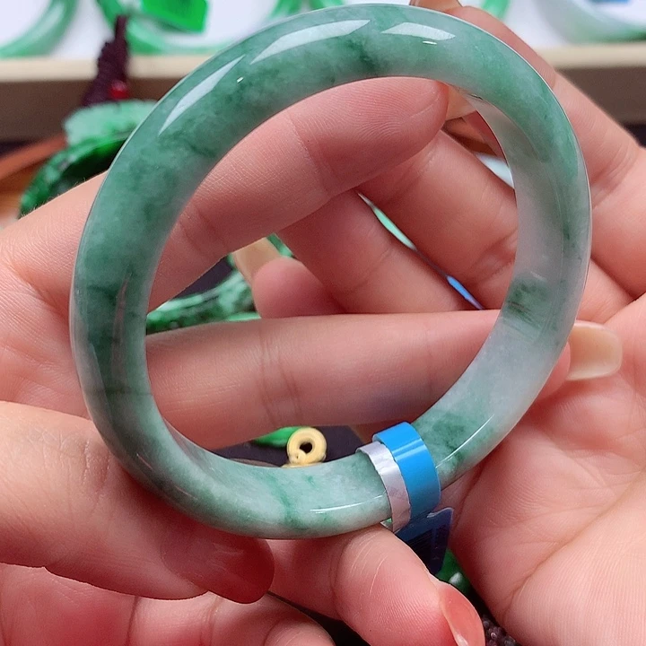 未镶嵌手镯翡翠翡翠手镯