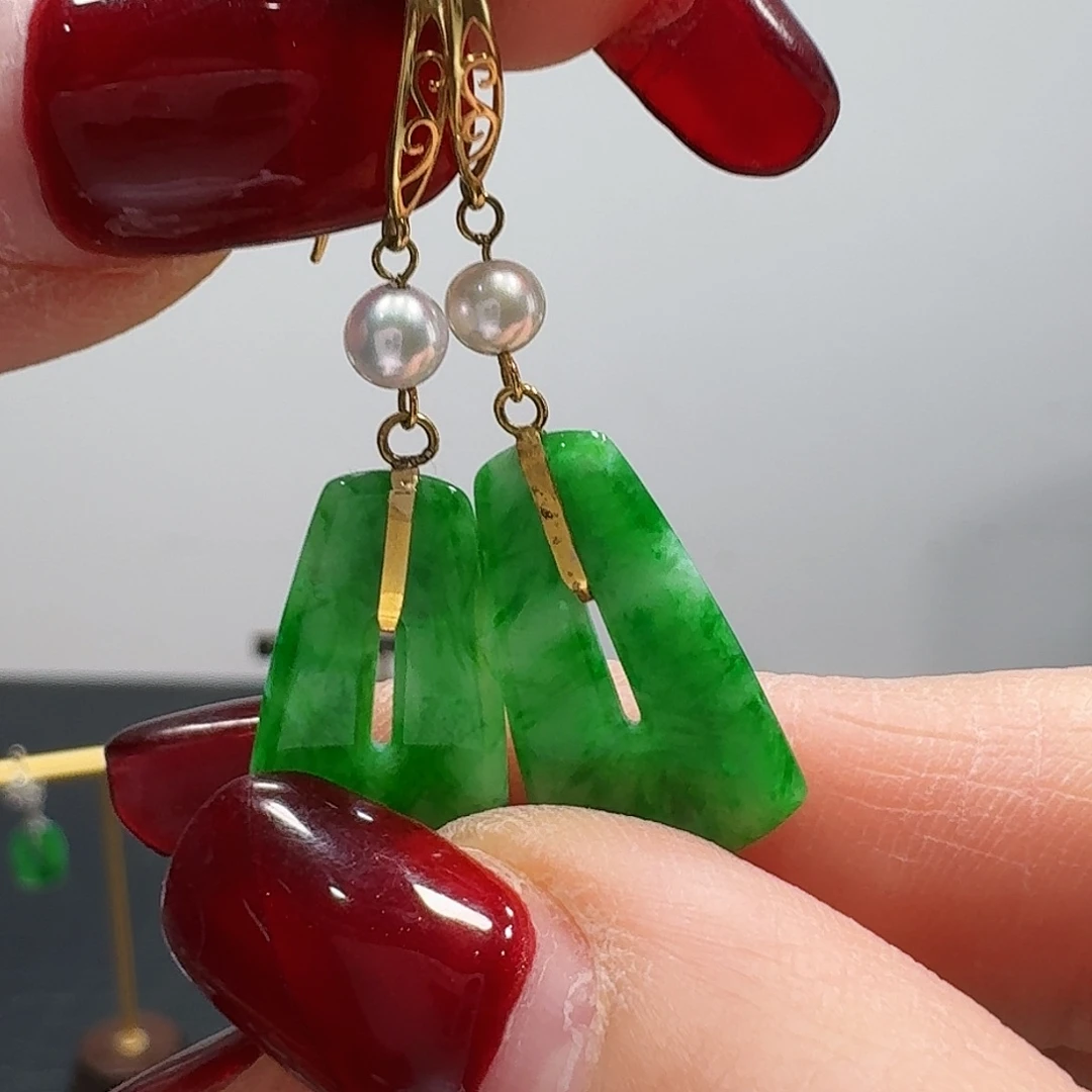 翡翠耳饰18K金镶嵌耳饰