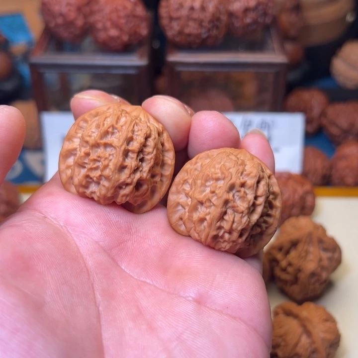 A***哥桃核吊坠哈哈哈哈哈