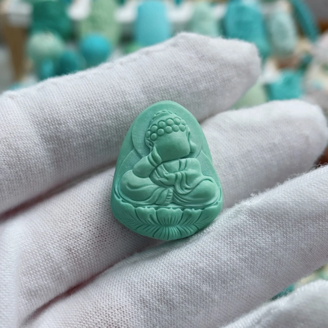 绿松石未镶嵌珠宝奇石