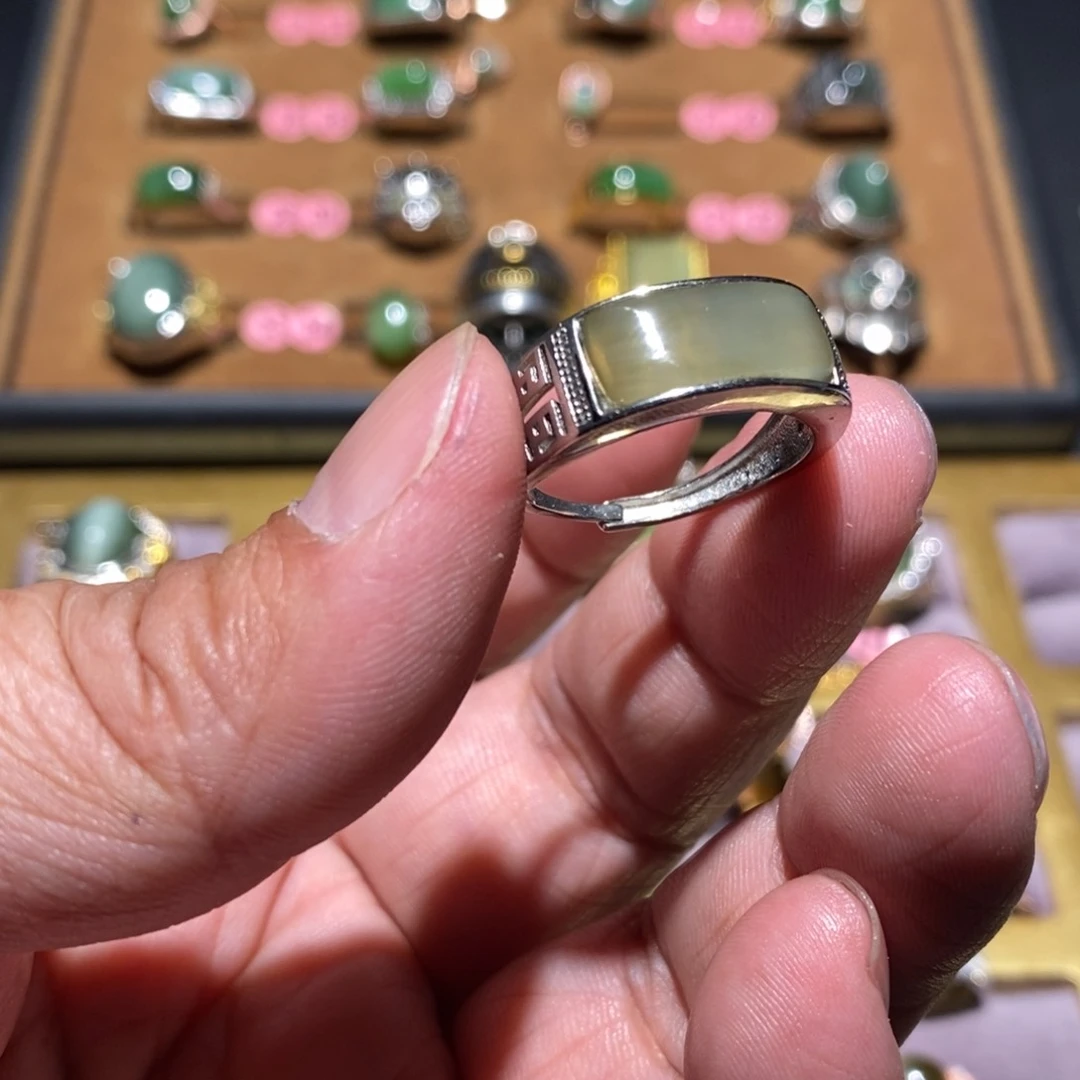 和田玉（碧玉）戒指未镶嵌