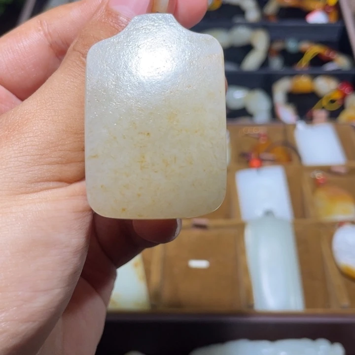 王***2和田玉未镶嵌手链