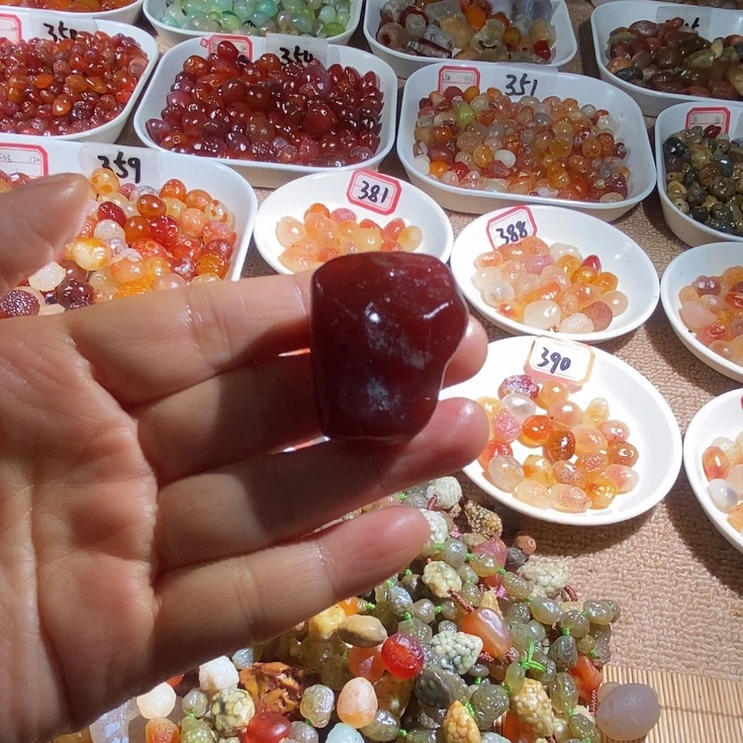 玛瑙/玉髓合金珠宝奇石