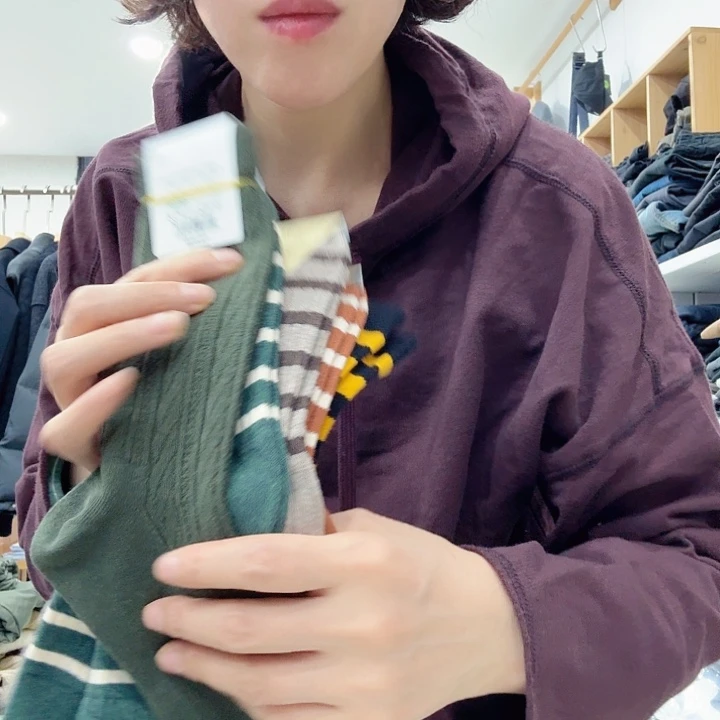 羊皮（革）好想和她谈一下心了就可以在