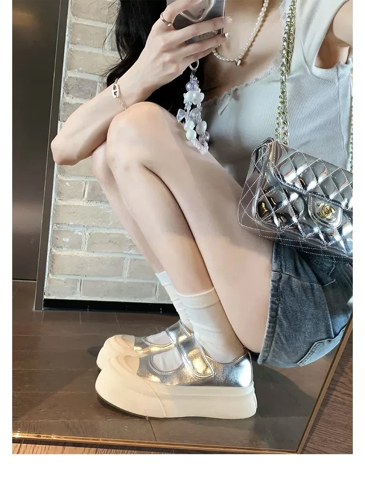 圆头厚底女魔术贴浅口板鞋小皮鞋日系女鞋小众法式