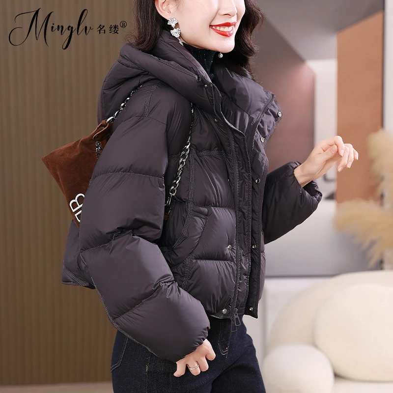 小个子短款羽绒服女冬季2025新款品牌设计感百搭轻奢风面包服外套
