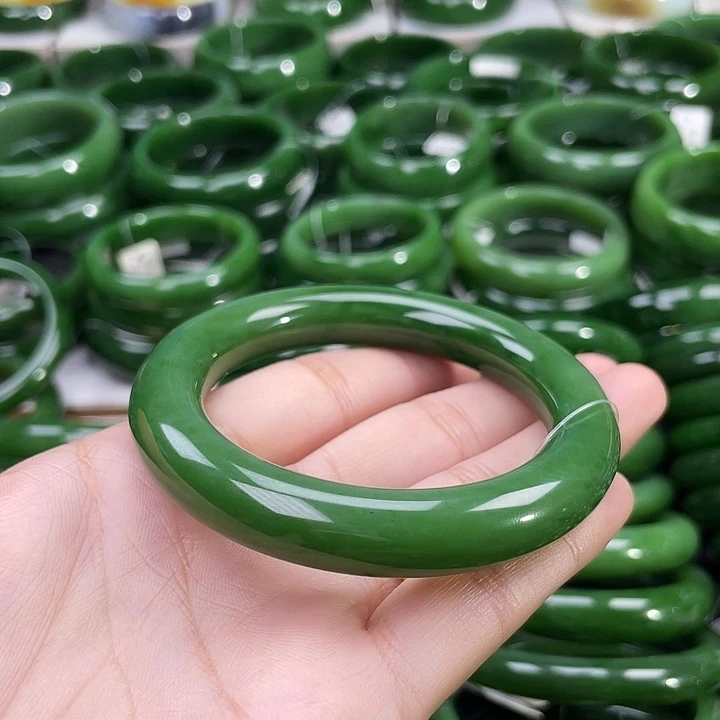 未镶嵌手镯和田玉（碧玉）