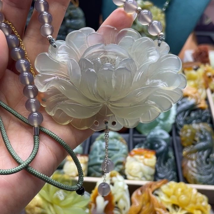 蛇纹石玉未镶嵌挂件