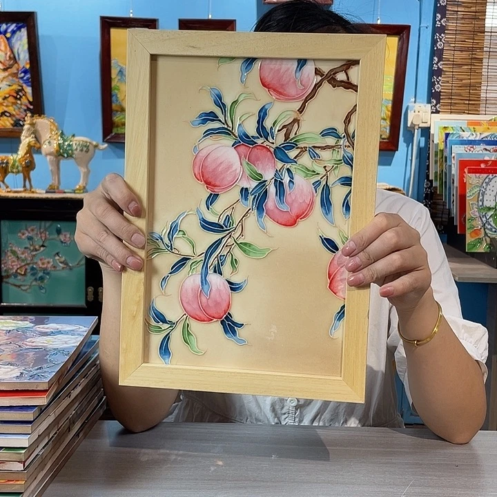 竖款23/33纯手工制作瓷板画微瑕
