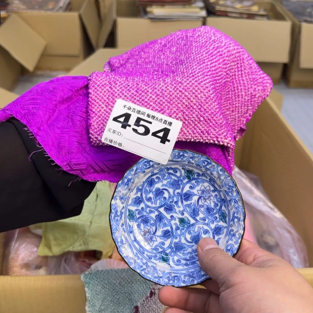 手工艺品琉璃芭****）小雨