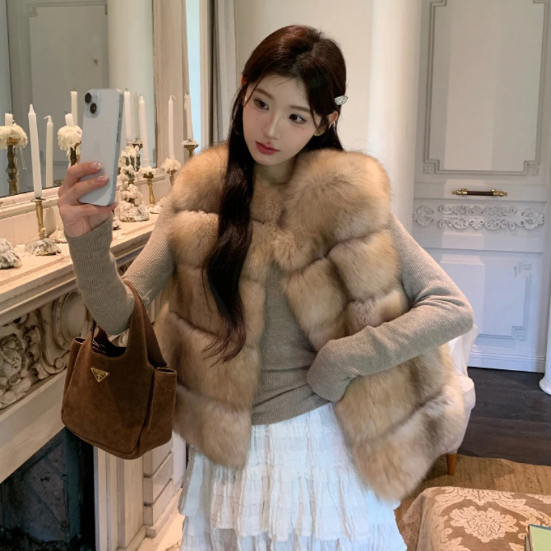 高级感名媛轻奢年轻款毛绒绒圆领马甲女2025秋冬季新款外套大衣潮