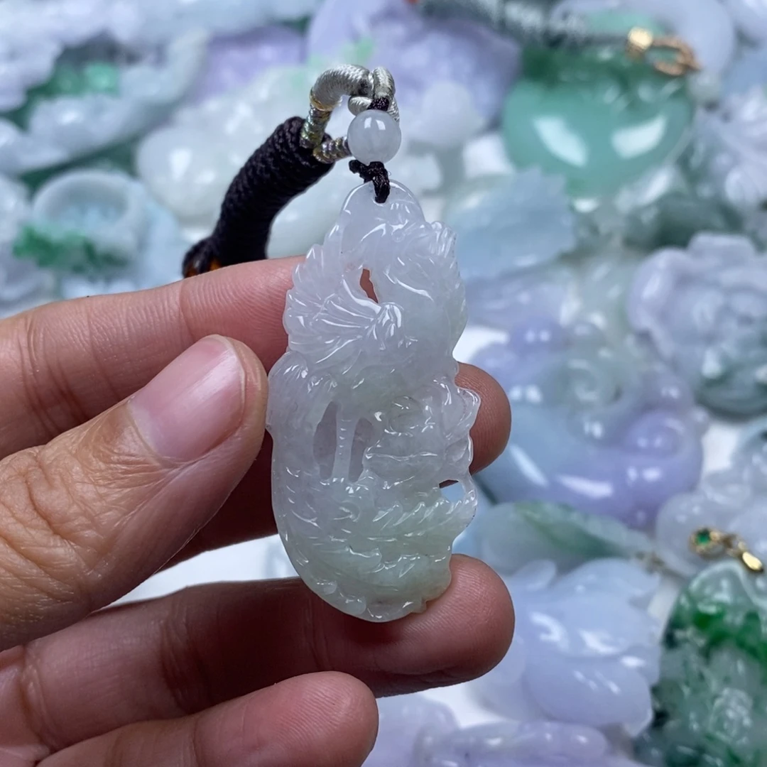 颈饰未镶嵌翡翠小****乖翡翠