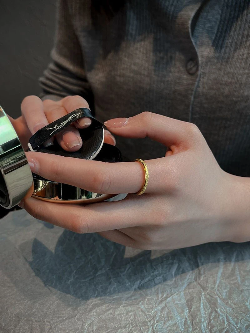 钛钢戒指 钛钢戒指女轻奢ins风磨砂指环气质配饰小众潮情侣戒指